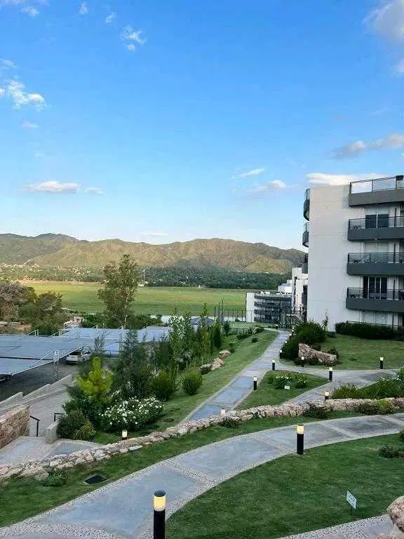 🏡 VENTA – Departamento Complejo Veneto Village CON GRAN VISTA 2