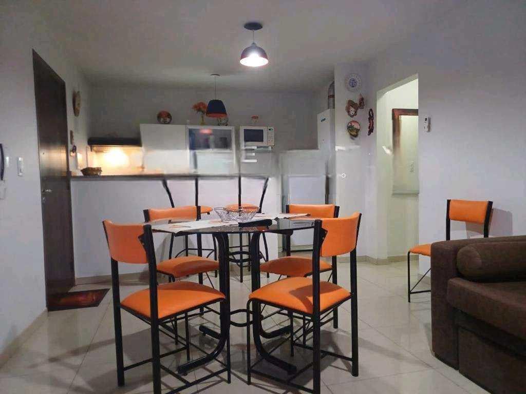 Foto de DEPARTAMENTO EN VENTA – PLENO CENTROVilla Carlos Paz pileta cochera, imagen 4