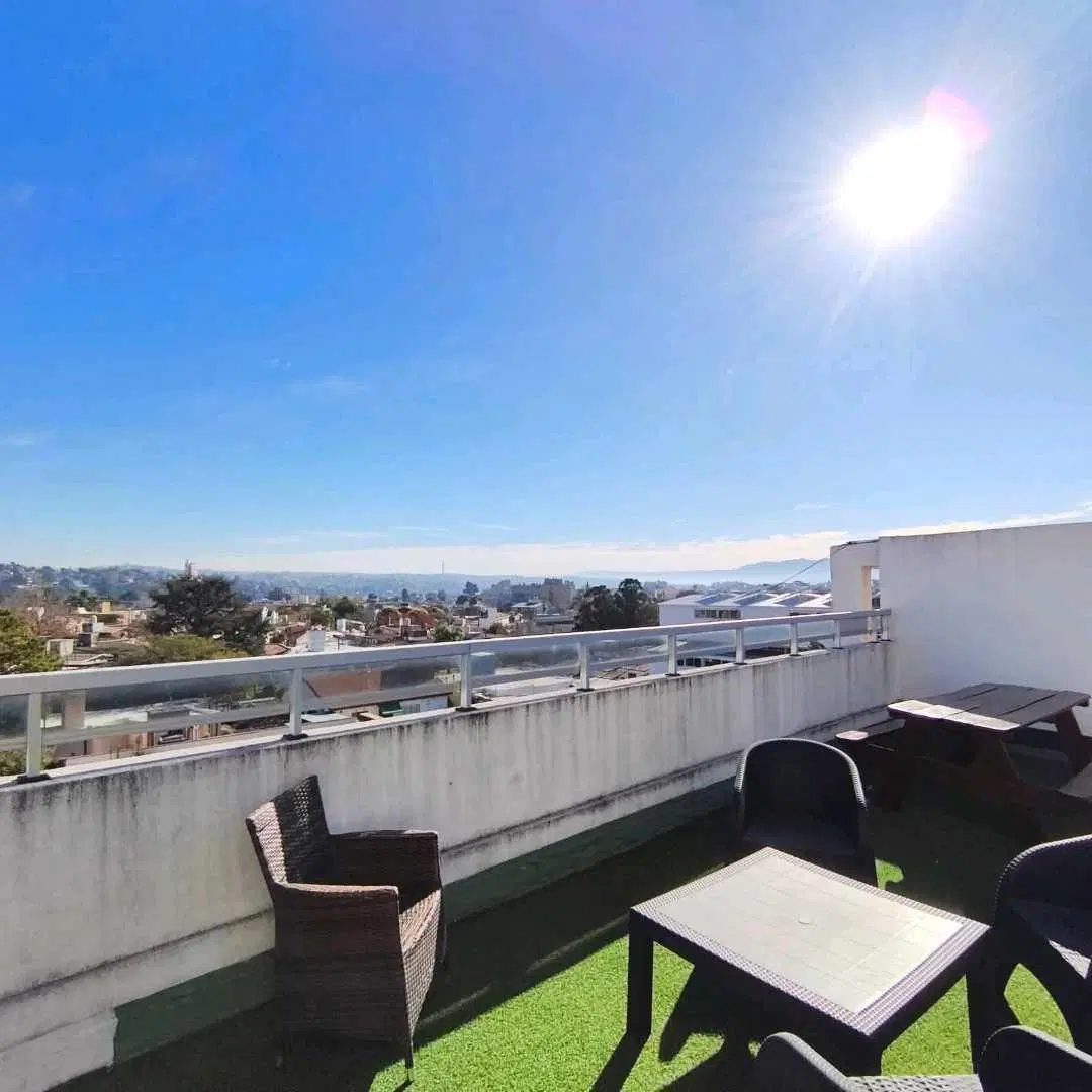 VENTA – DEPARTAMENTO 2 DORMITORIOS SOBRE AV. URUGUAY 5