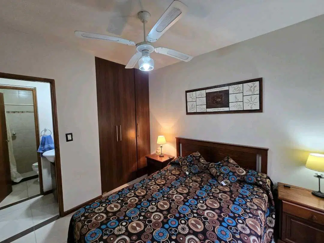 VENTA – DEPARTAMENTO 1 DORMITORIO CON COCHERA
Edificio Miralejos 5 – V 2