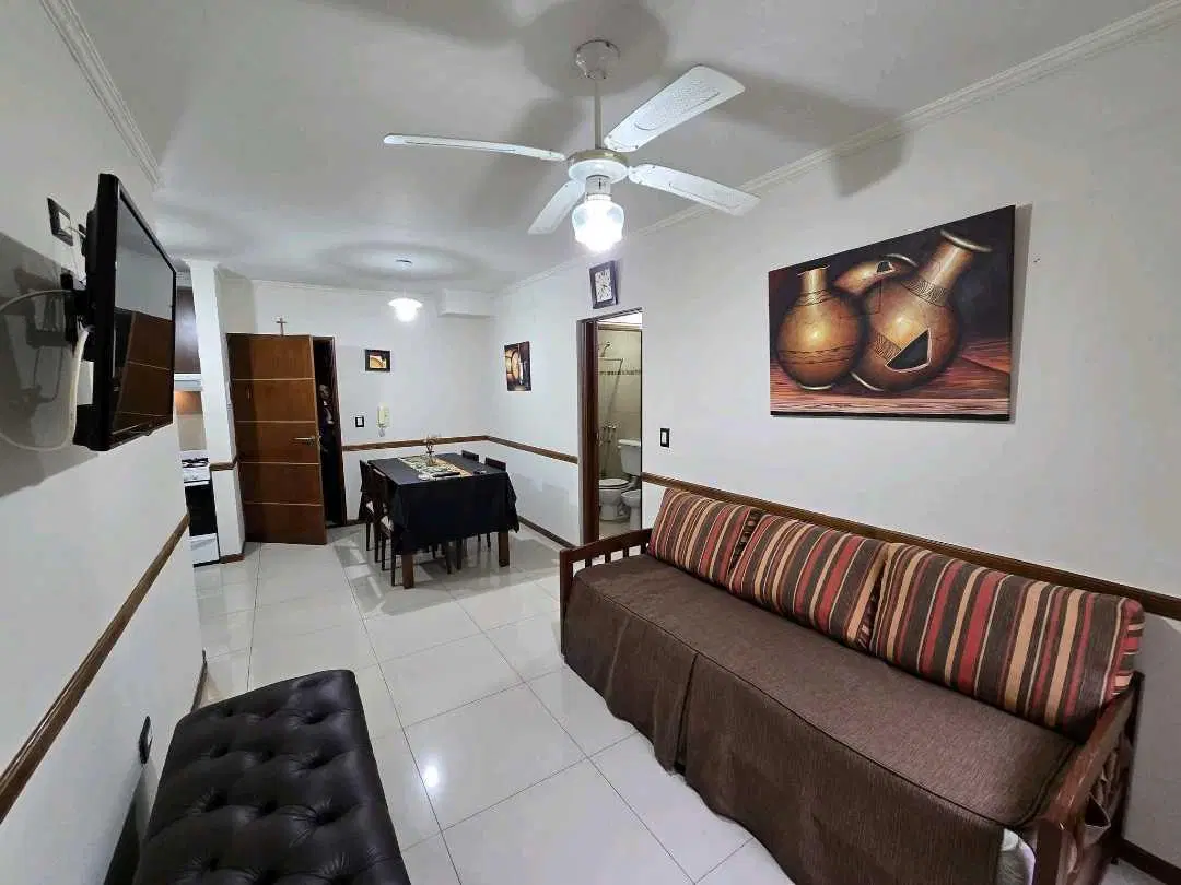 VENTA – DEPARTAMENTO 1 DORMITORIO CON COCHERA
Edificio Miralejos 5 – V 5