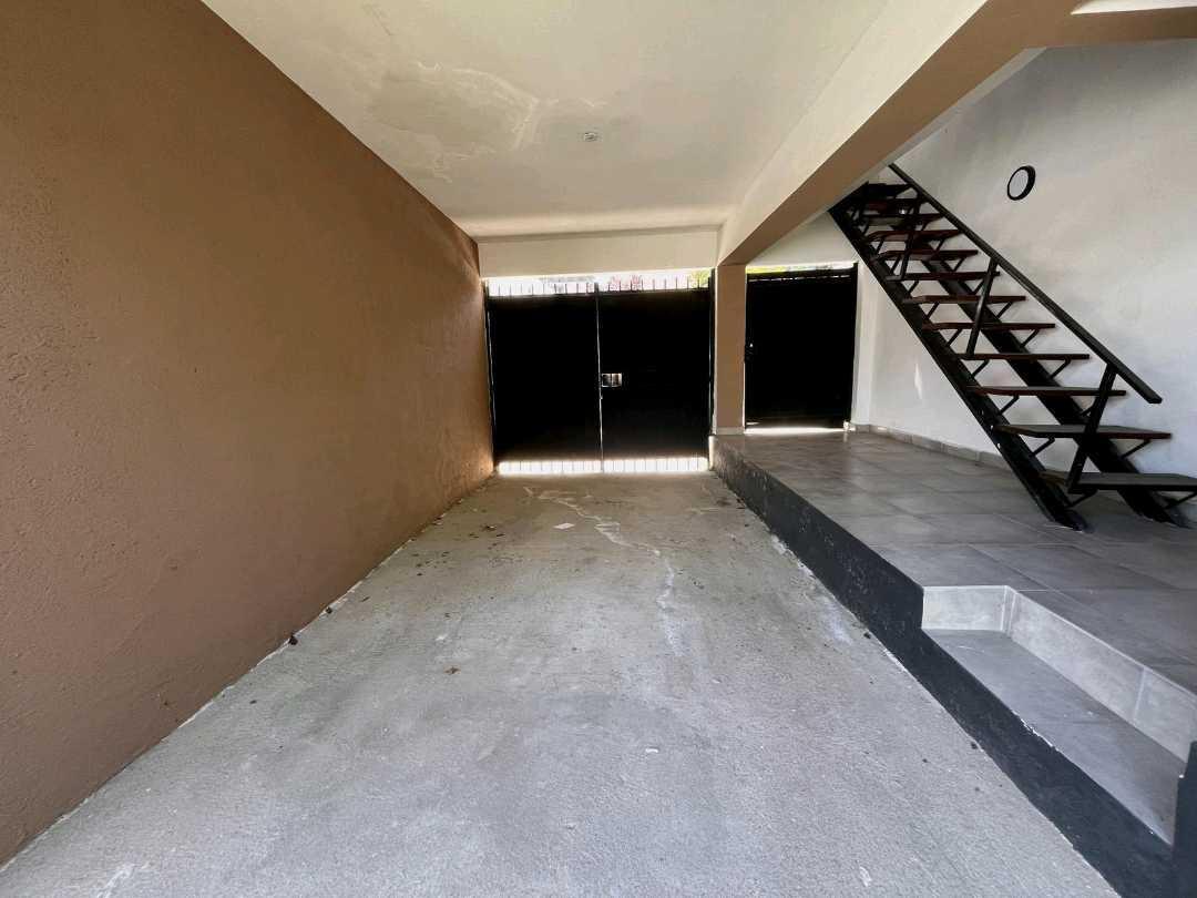 Foto de Importante Casa de 4 dormitorios, pleno centro, Villa Carlos Paz, imagen 3