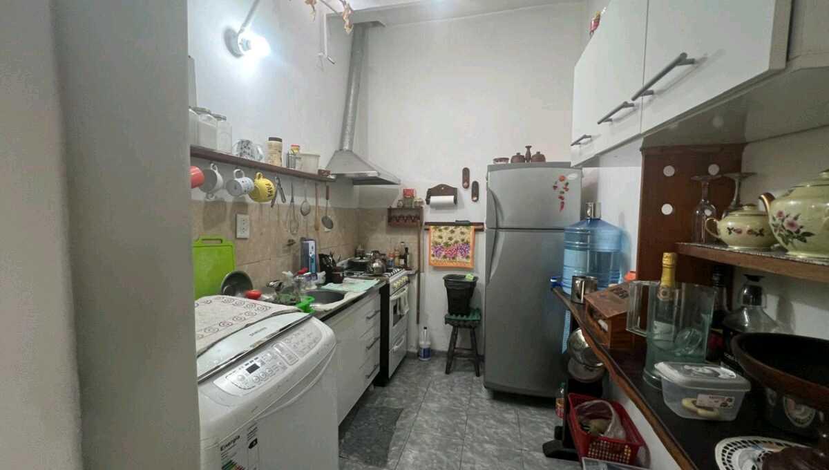 Foto de CASA EN VENTA – OPORTUNIDAD con vistaUbicación:20 metros de Av. Peron, imagen 5