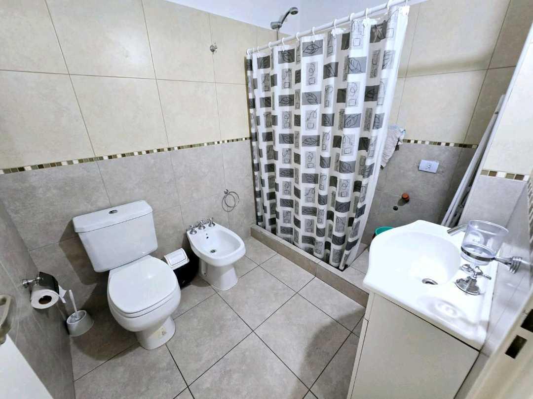 Foto de VENTA – Departamento en planta baja a 2 cuadras del centro patio coche, imagen 1