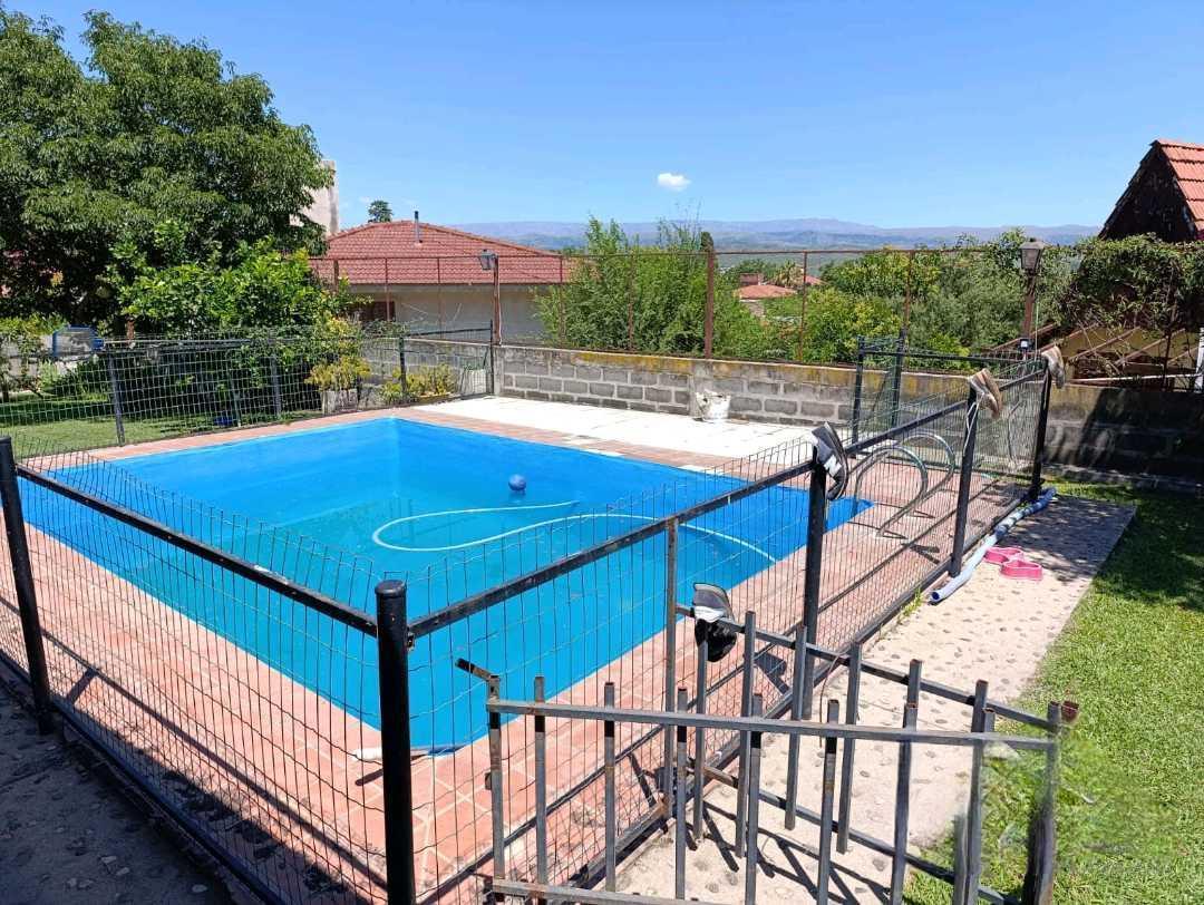 Foto de Espectacularcasa con quincho vista parque.pileta posible dpto, imagen 1