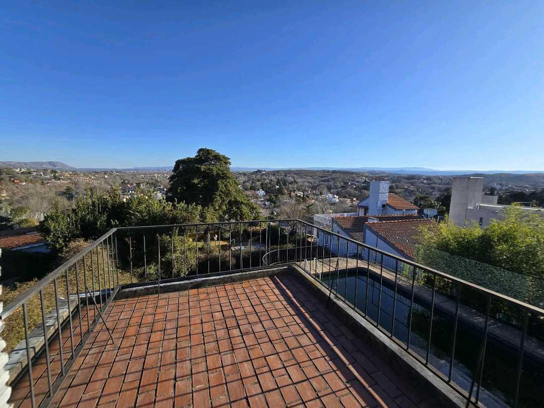 Foto de CASA EN VENTA – B° LOS MANANTIALES, VILLA CARLOS PAZA solo 8 cuadras, imagen 2