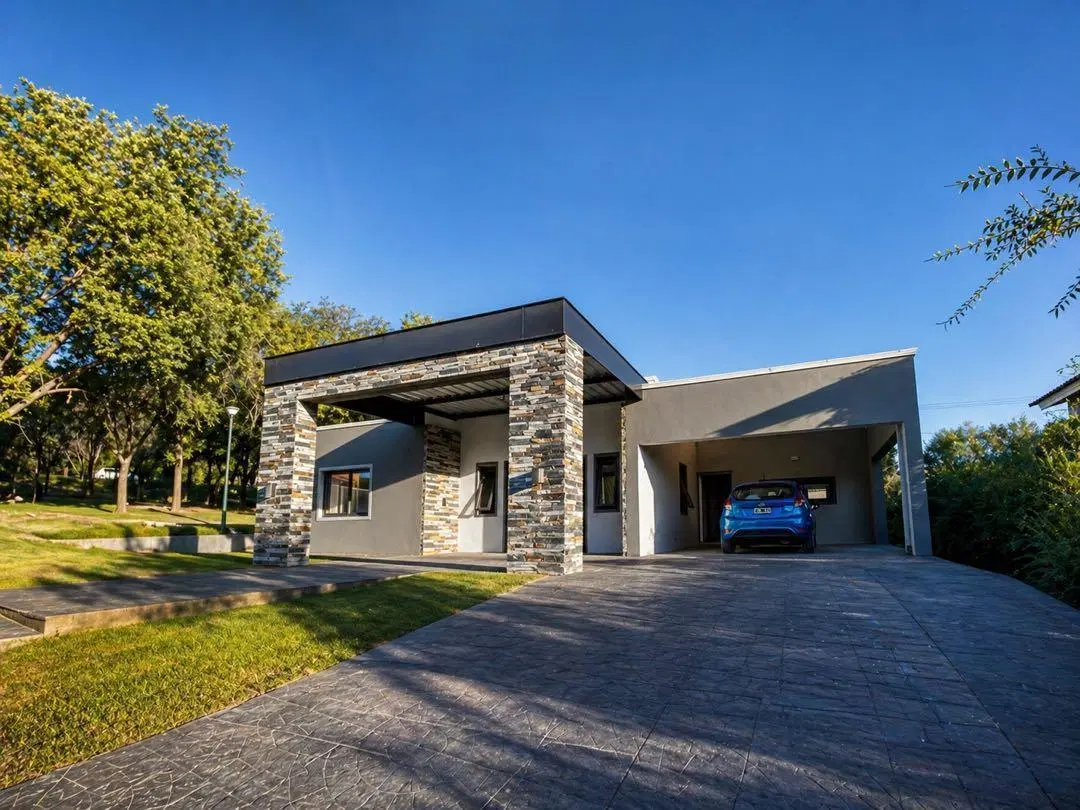 VENTA CASA EN BARRIO CERRADO EL DORADO 1