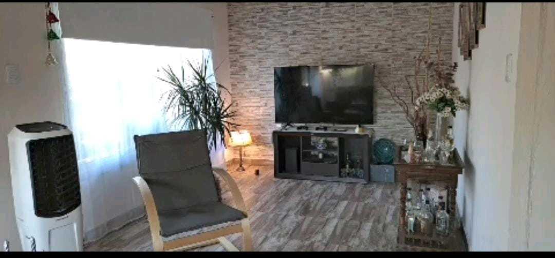 Foto de 🏡 IMPORTANTE PROPIEDAD EN VENTA – COSTA AZULCasa mas dpto.gran, imagen 2