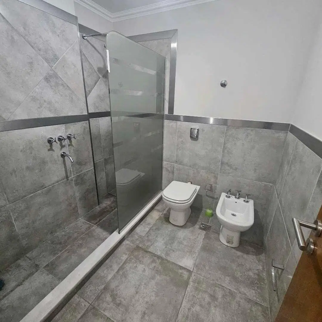 EXCELENTE OPORTUNIDAD DPTO CATEGORIA CON VISTA AL LAGO 8