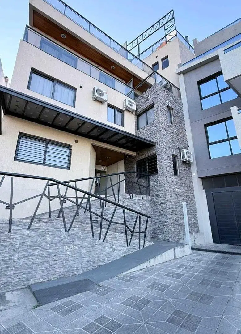 ¡Oportunidad en Miralejos 8! Departamento de 2 Dormitorios con Cochera 8