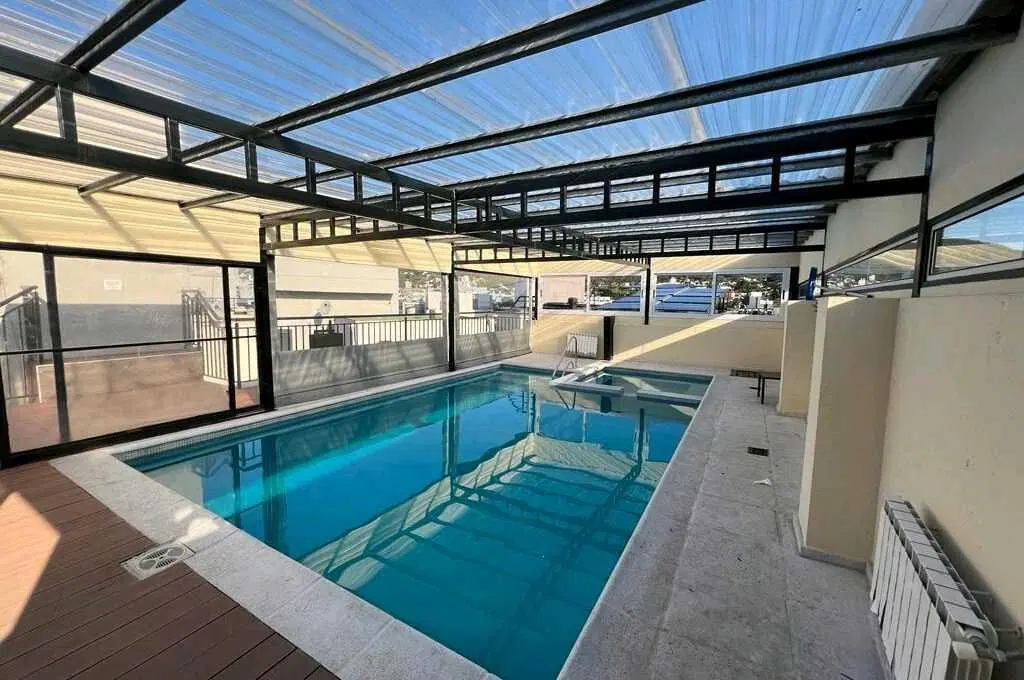DEPARTAMENTO EN VENTA–MIRALEJOS III 
 Confort,ubicación,pileta climati 2