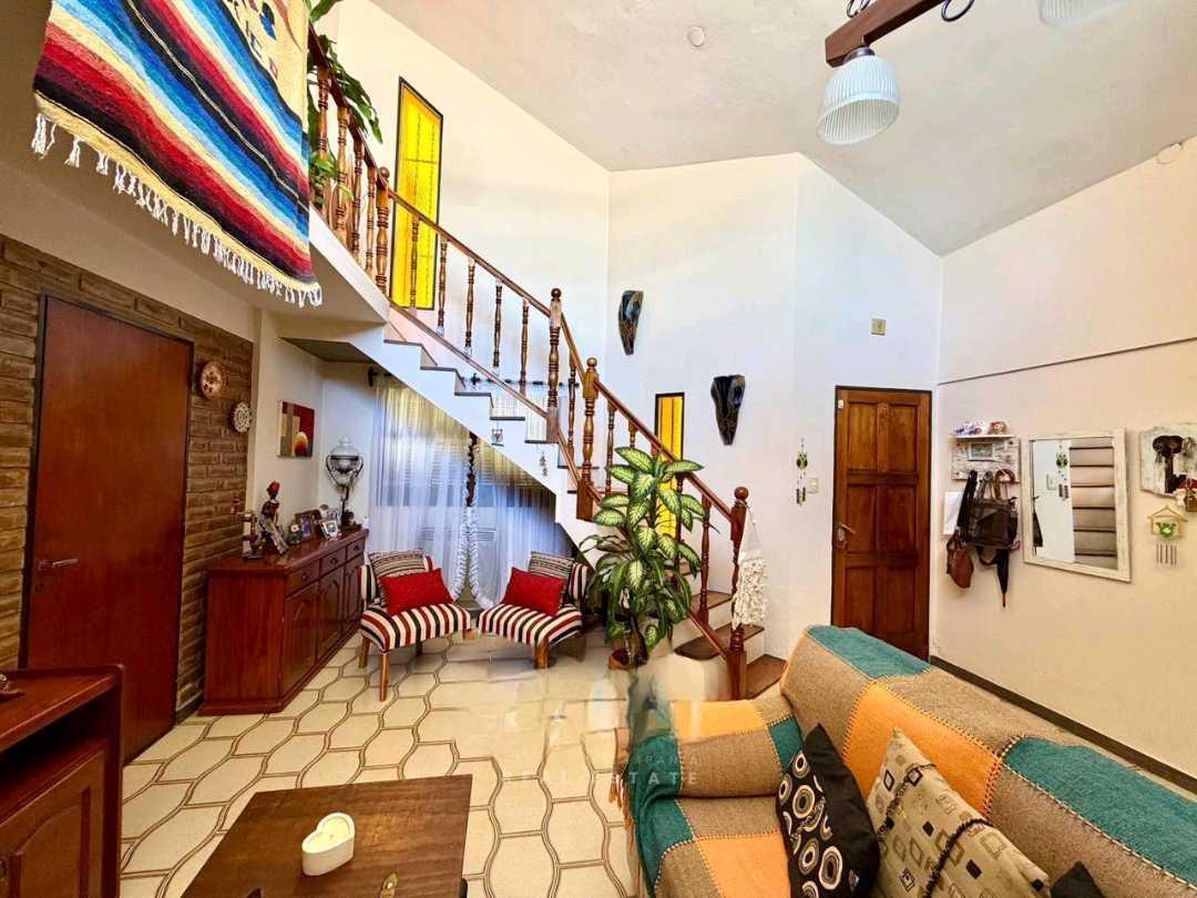 Foto de VENTA CASA ESQUINA DE 3 DORMS C/PILETA EN BARRIO COSTA AZUL SUR,ñ, imagen 3