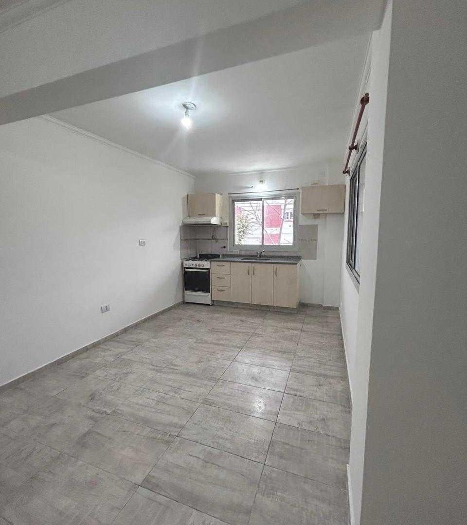 Foto de VENTA – ESPECTACULAR DEPARTAMENTO CÉNTRICO EN PLANTA BAJA CENTRO, imagen 1