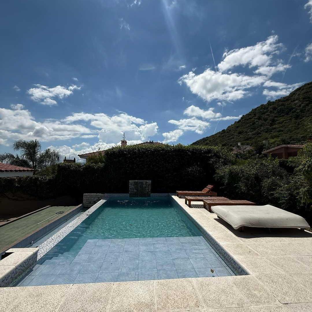 Foto de IMPORTANTE CHALET EN VENTA + MONOAMBIENTEB° José Muñoz – Villa Carl, imagen 1