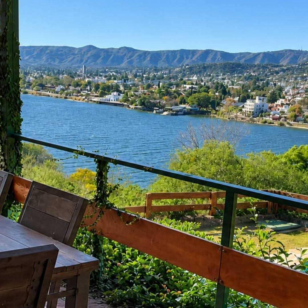 Foto de VENTA CASA CON VISTA PANORÁMICA AL LAGO SAN ROQUE Villa Suiza, imagen 4