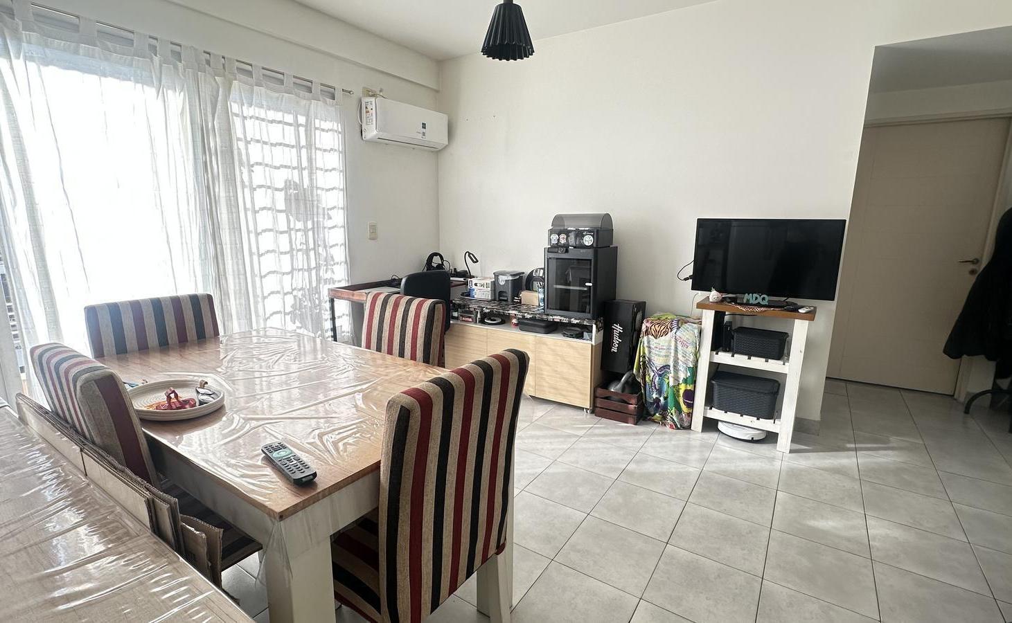 Foto de Departamento con balcon en Villa Pueyrredon, imagen 3