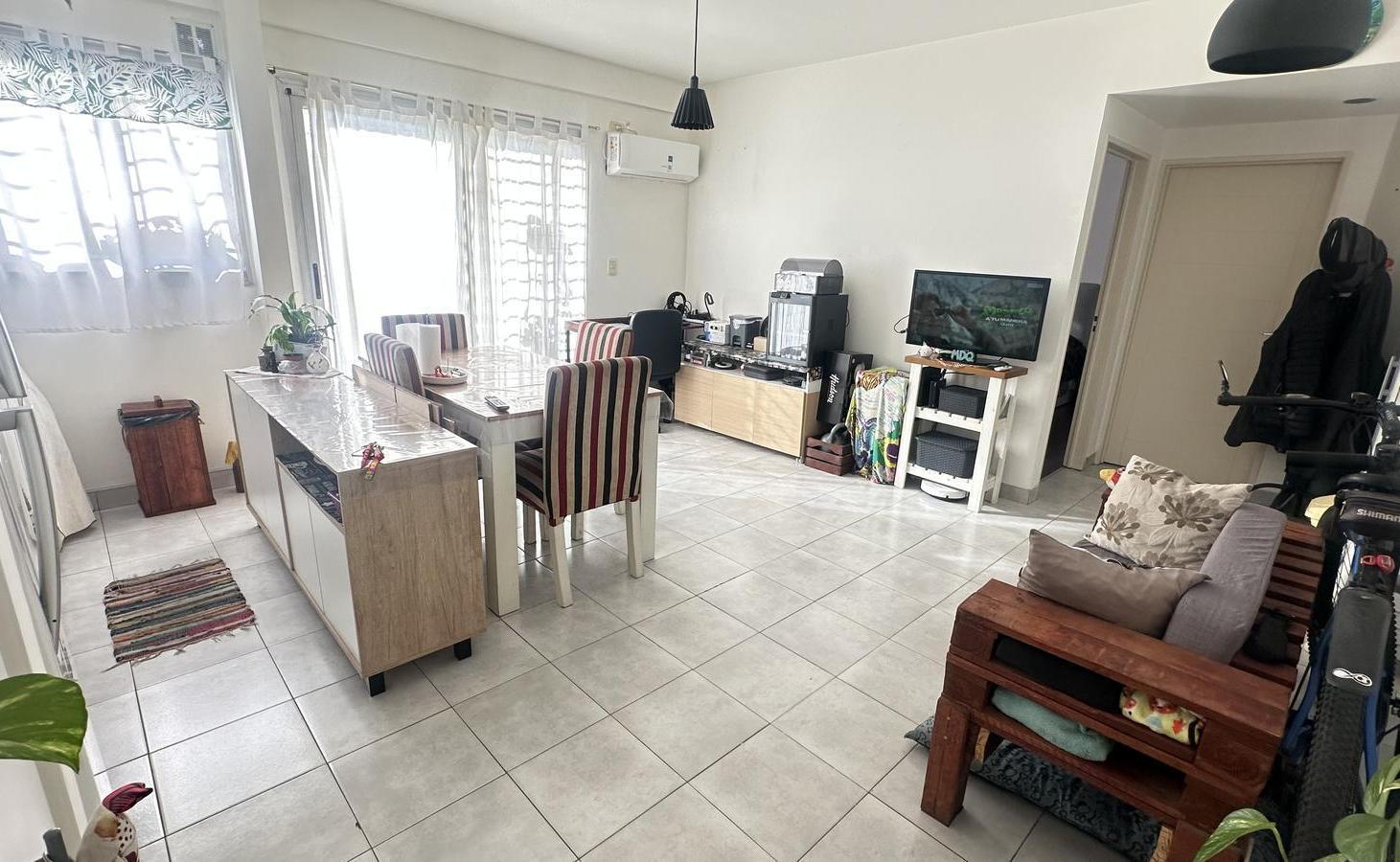 Foto de Departamento con balcon en Villa Pueyrredon, imagen 1