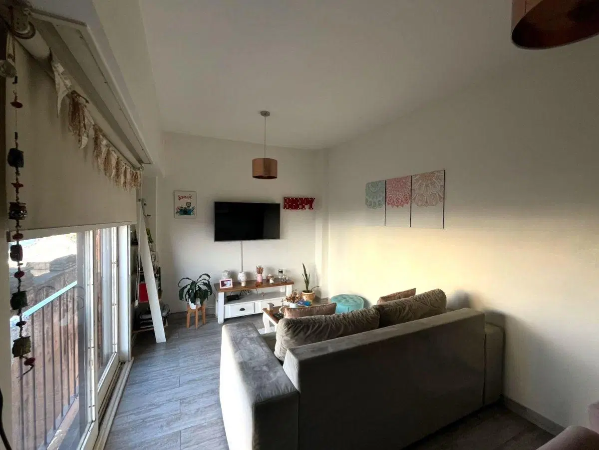 Departamento de 2 ambientes sobre avenida Montes de Oca en Barracas 3