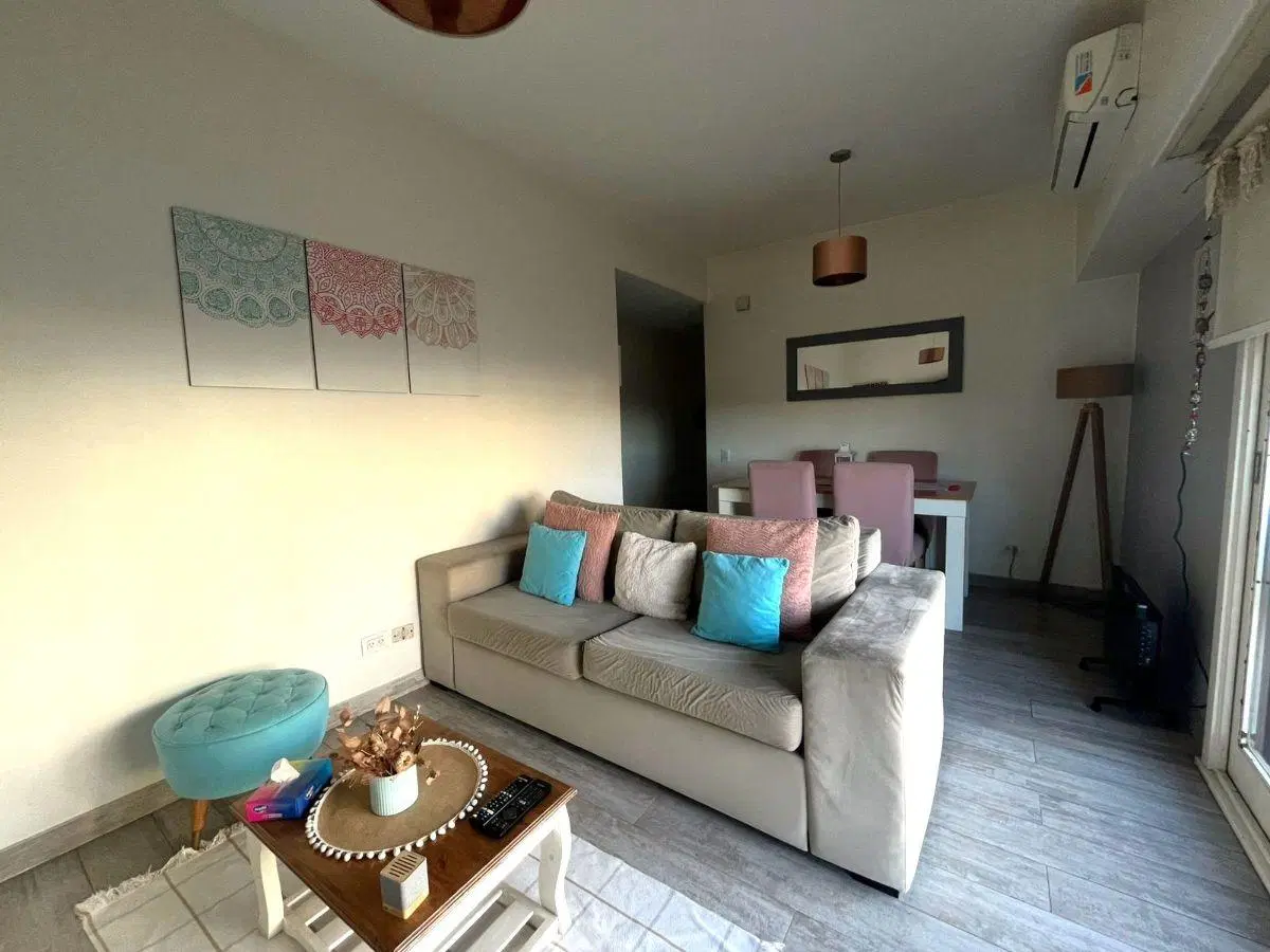 Departamento de 2 ambientes sobre avenida Montes de Oca en Barracas 4