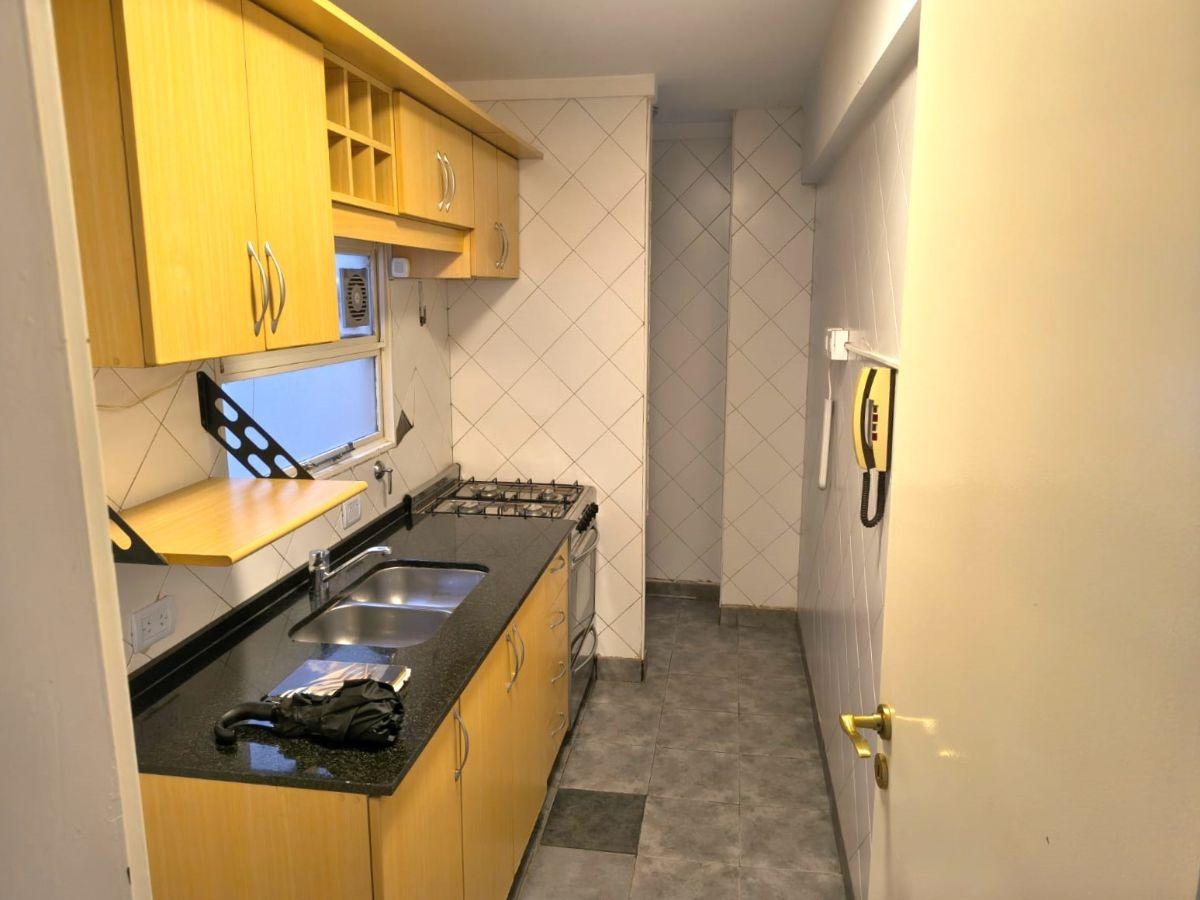 Foto de Departamento de 2 ambientes con cochera en Recoleta, imagen 5