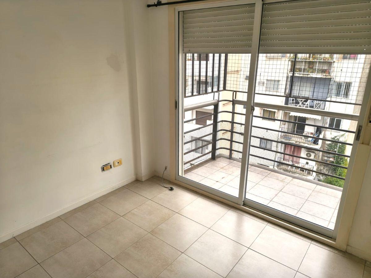 Foto de Departamento de 2 ambientes con cochera en Recoleta, imagen 4