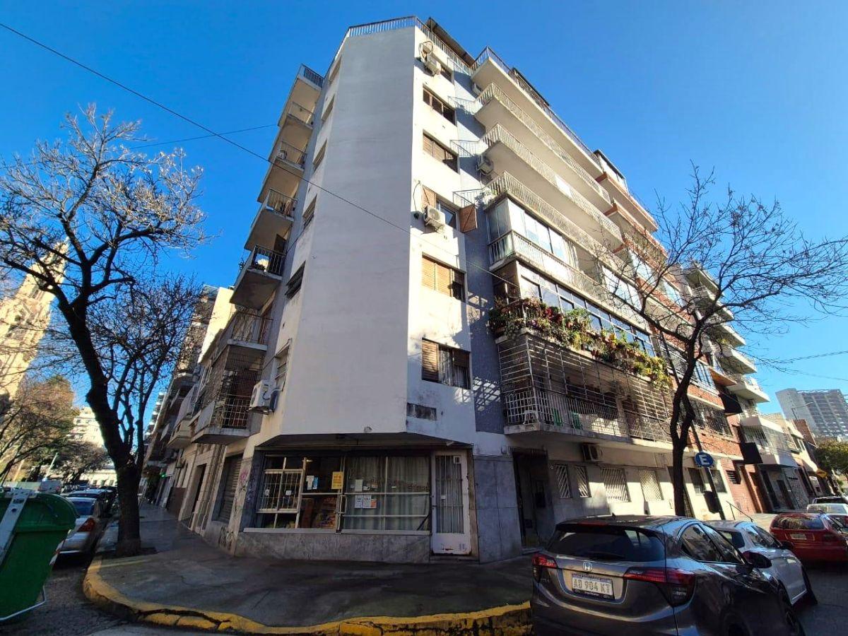 Foto de OPORTUNIDAD! Departamento de 4 ambientes con balcón en Barracas, imagen 1
