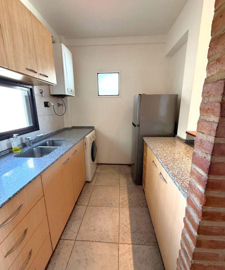 Foto de Departamento de 3 ambientes en dúplex, semi amoblado, en San Telmo, imagen 5