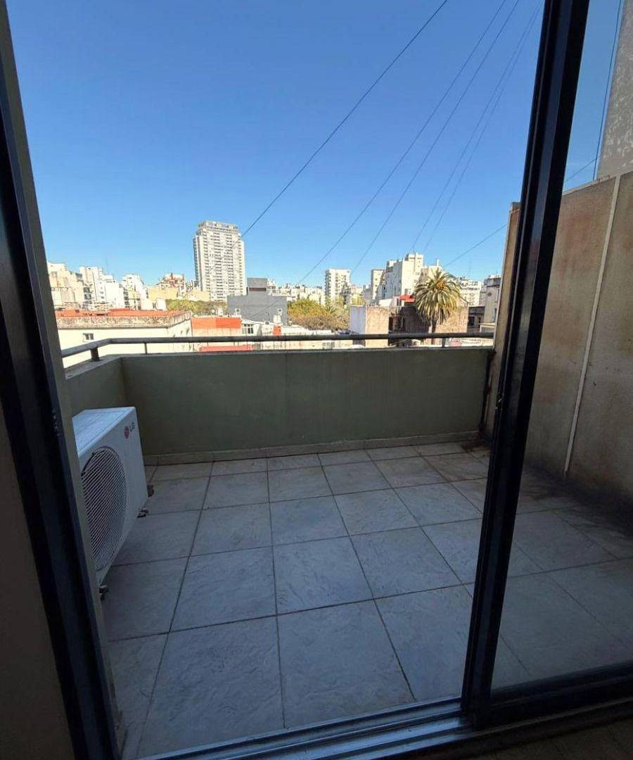 Foto de Departamento de 3 ambientes en dúplex, semi amoblado, en San Telmo, imagen 3