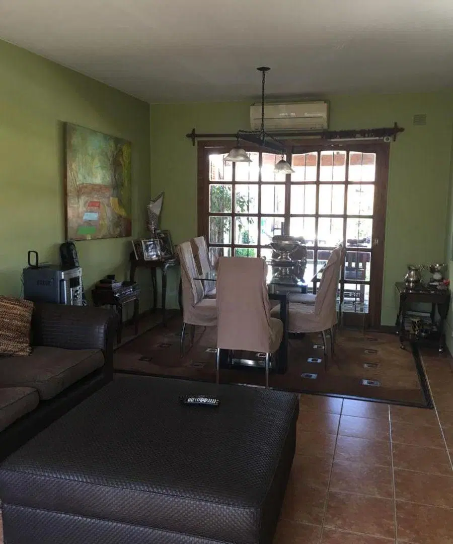 CASA EN VENTA EN BELLA VISTA 3