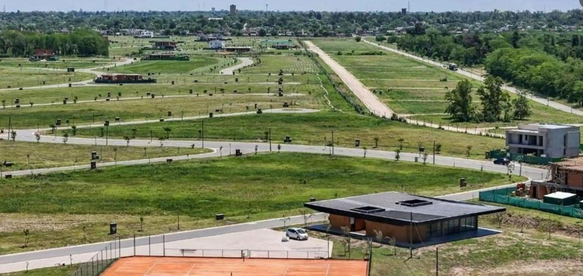 Foto de LOTE EN VENTA EN BARRIO VILLAGE PLAZA, imagen 4