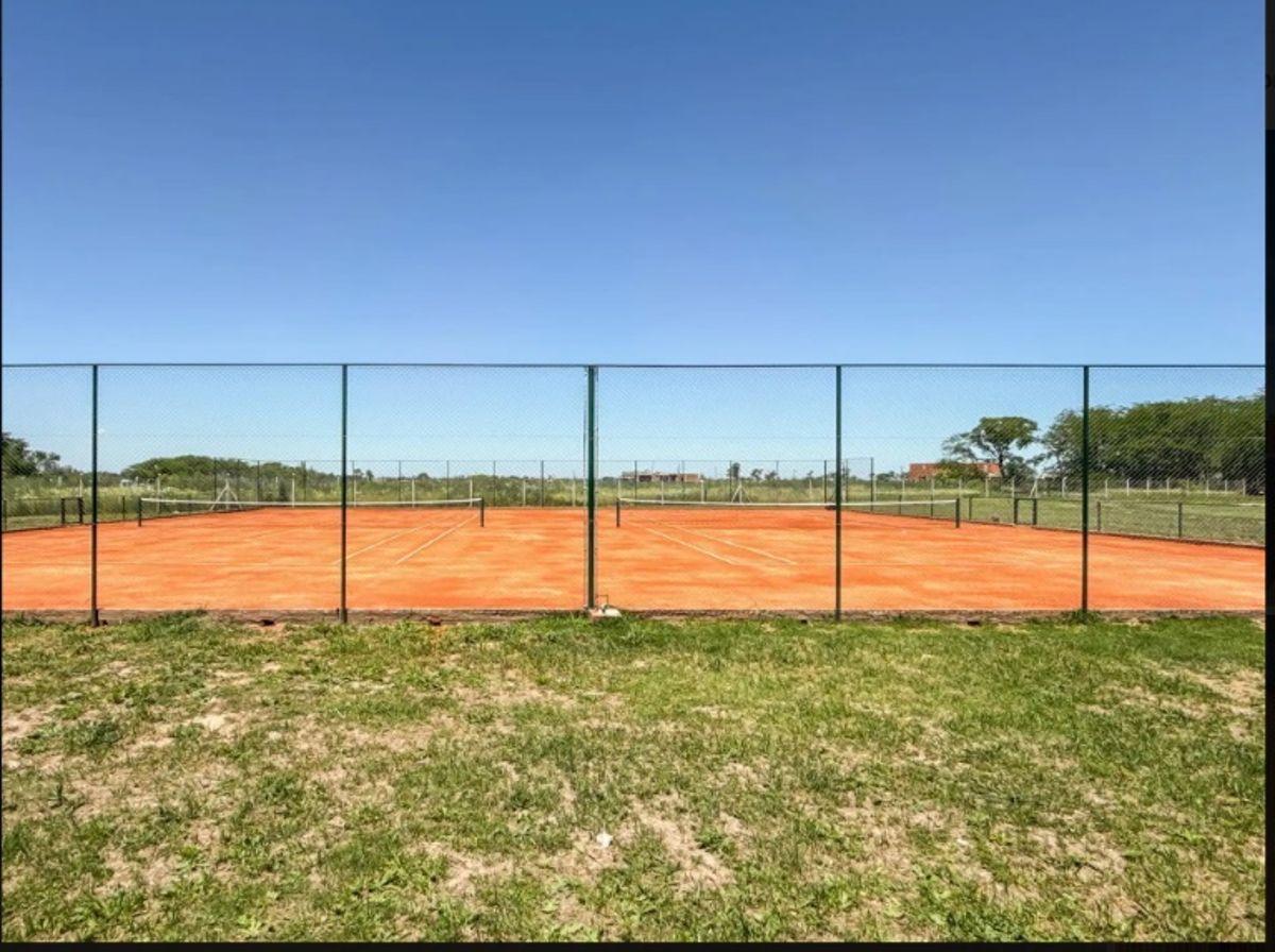 Foto de LOTE EN VENTA EN BARRIO VILLAGE PLAZA, imagen 2