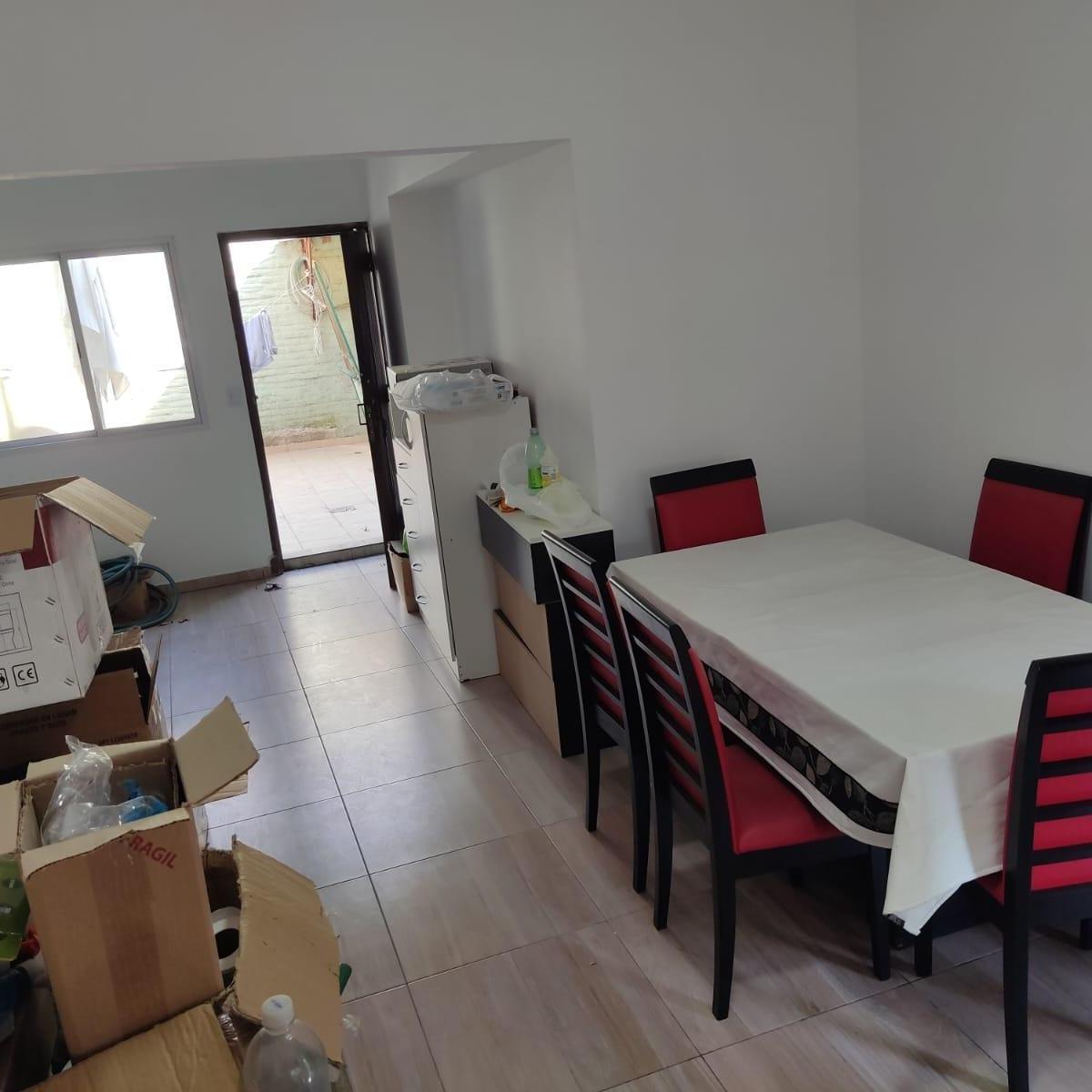 Foto de Vivienda Multifamiliar 6 Deptos en una Casa Venta - Ciudadela, imagen 2