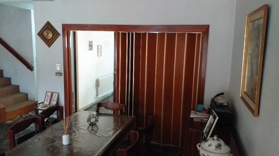 Foto de Chalet Fondo 4 amb Cochera Venta - Ramos Mejia, imagen 2
