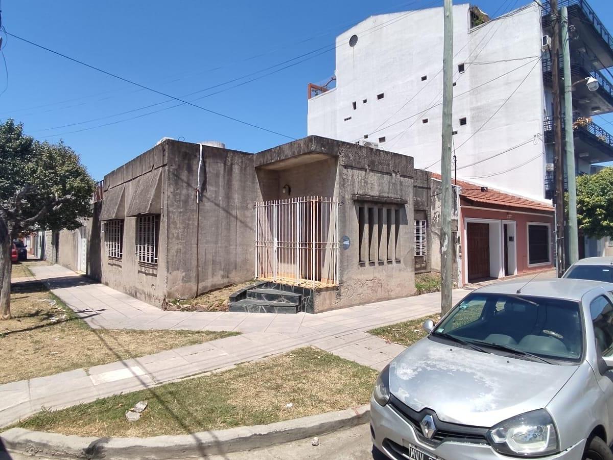 Lote en venta en Ramos Mejia Sur.