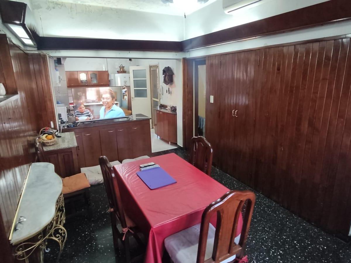 Foto de Casa PH en venta 3 ambientes Patio Ramos Mejía Centro, imagen 2