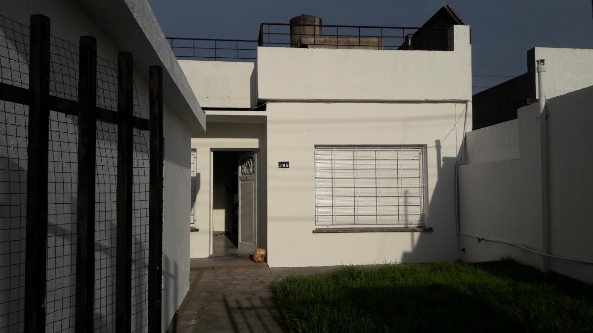 Foto de OPORTUNIDAD - VENTA Casa 3 ambientes garage fondo terraza - Ramos Mejía., imagen 5