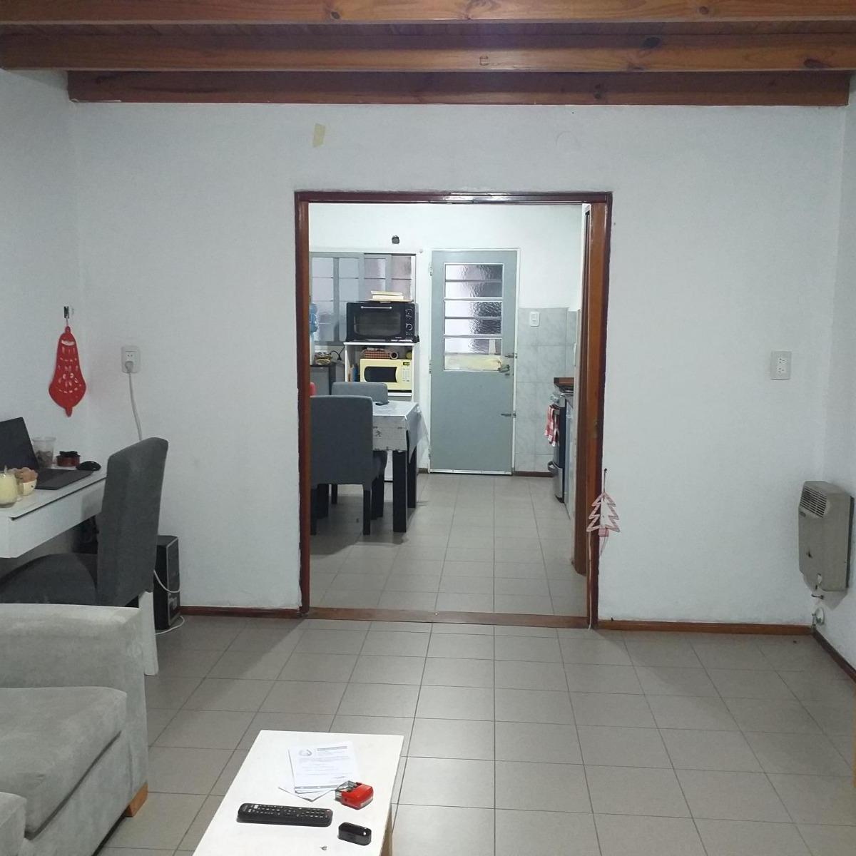 Casa PH 6 Amb. Garage, Fondo Libre, Terraza Parrilla - Venta - Ramos Mejía.