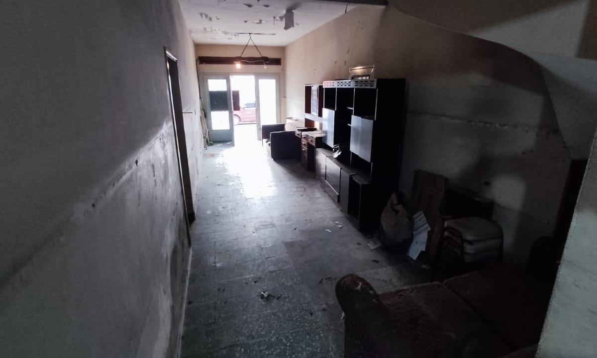 Casa PH 3 ambiente A refaccionar cochera fondo terraza - Venta - Ramos Mejía.