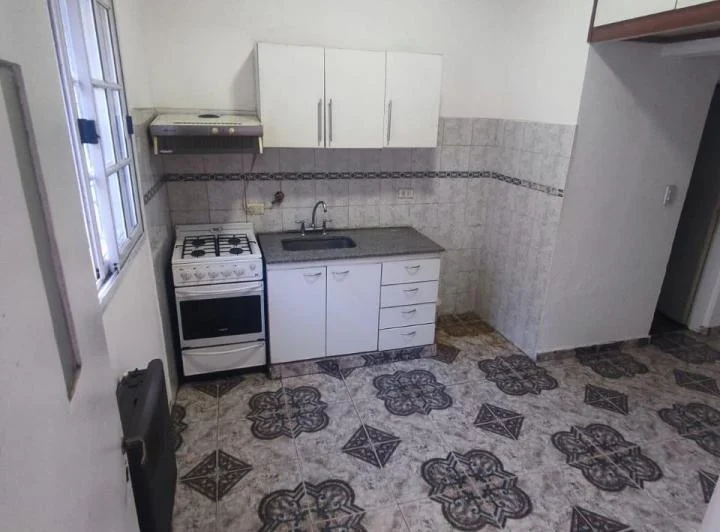 Ph 2 amb con Patio sin expensas en el centro de Ramos-$500.000 3