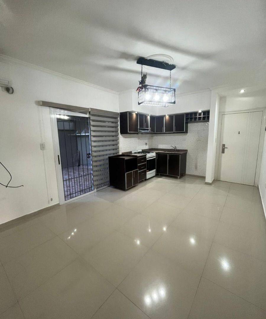 Departamento 3 ambientes Patio cochera Planta Baja Alquiler San Justo/Luzuriaga