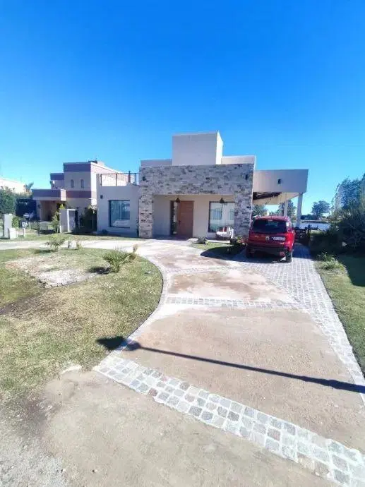 Alquiler Casa Barrio Cerrado Canning 4 Ambientes Pileta Fondo Laguna 1