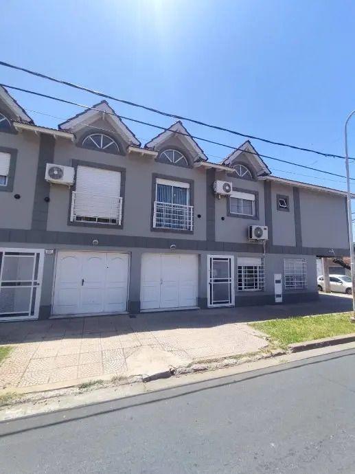 Impecable Duplex 4 Ambientes 2 Baños Cochera Patio Venta Ramos Mejia