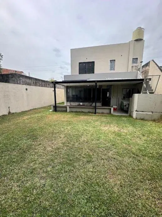 Casa En Venta En El Palomar 1