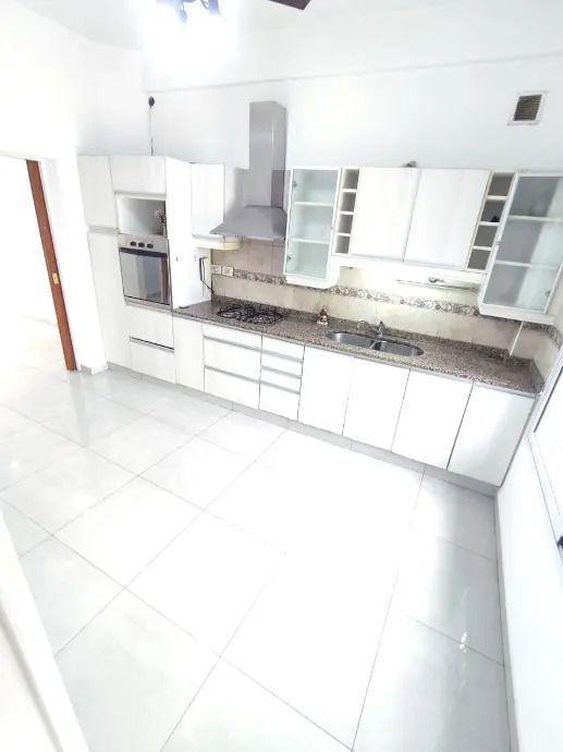 Foto de Casa 550mts Fondo Piscina Cochera Vs Autos Venta Ramos Mejia, imagen 4