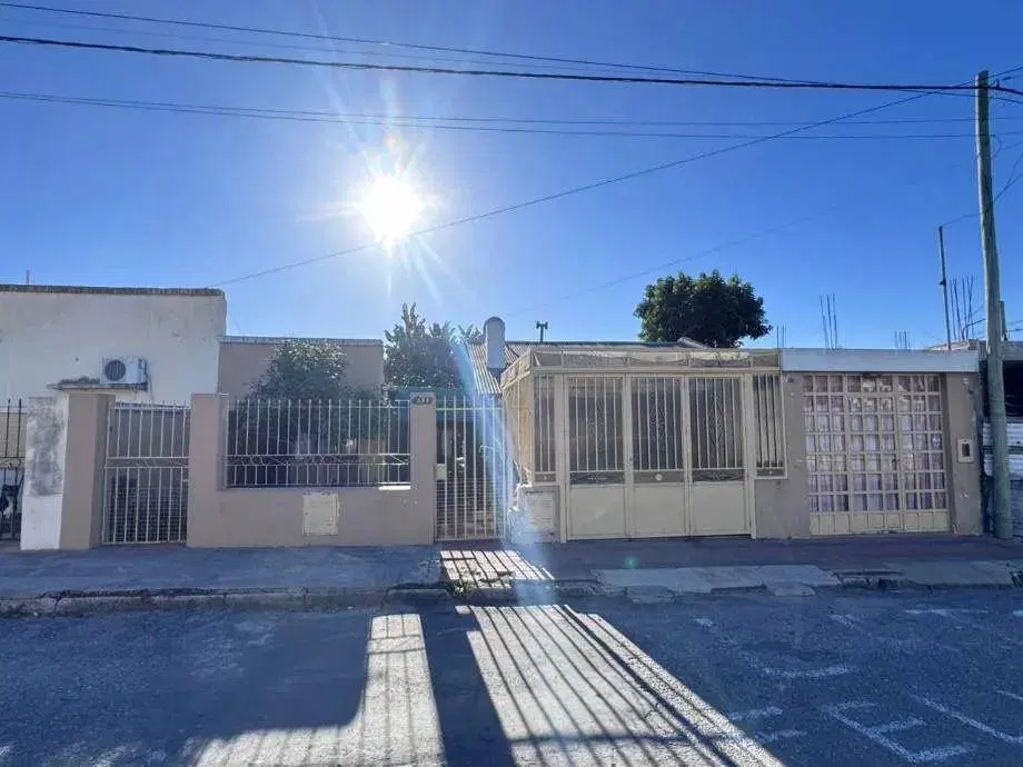 Casa En Venta En Victoria 3