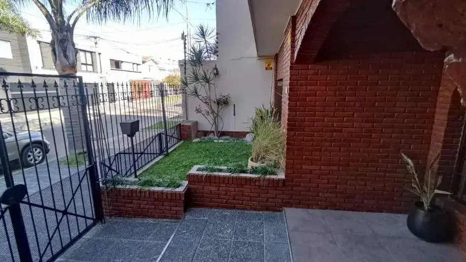 Casa En Venta En Ramos Mejia Sur 4