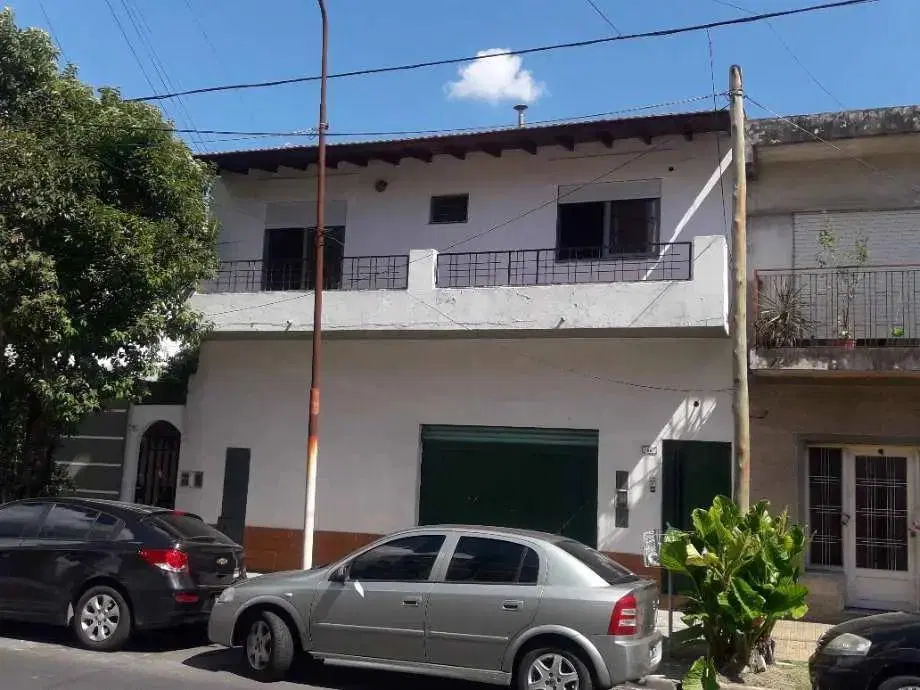 Casa Con Departamento En Venta En Ramos Mejia Sur 4