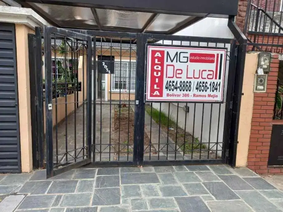 Duplex En Venta En El Palomar 1
