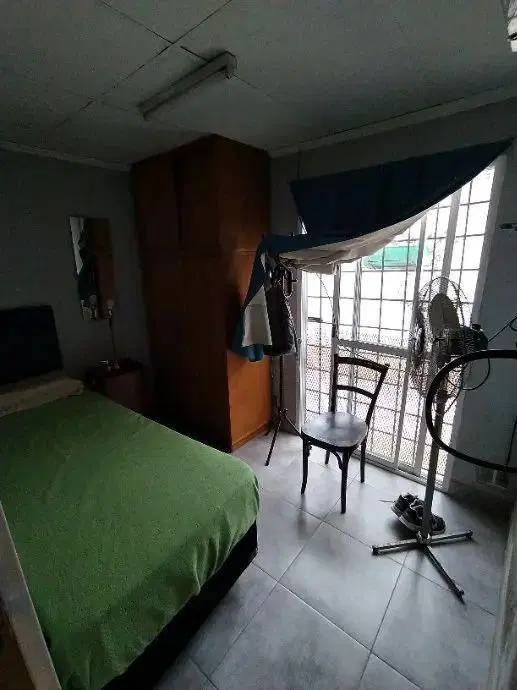 Casa Con Departamento En Venta En Victoria 4