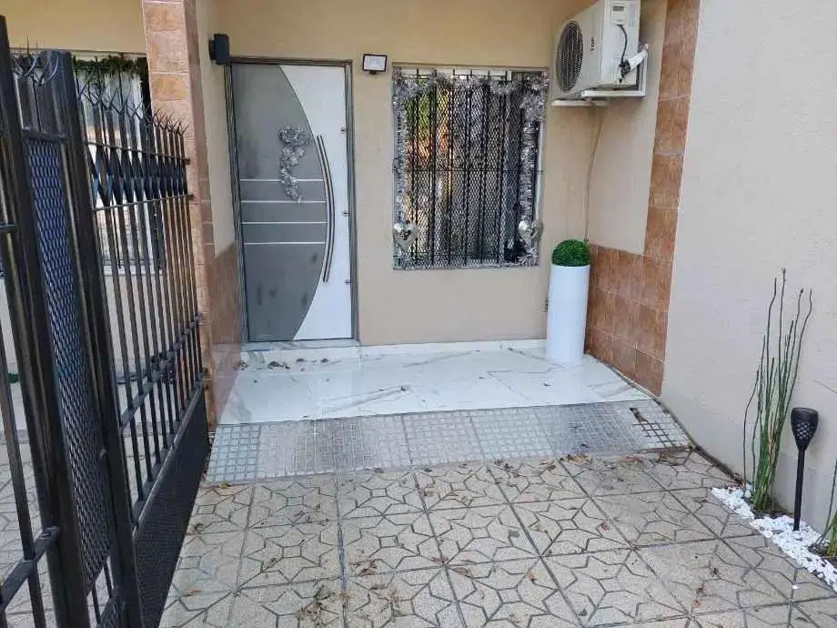 Departamento En Venta En Villa Luzuriaga 5